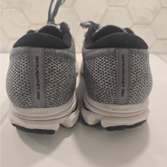 Mizuno Waveknit R2 Woman’s Sneakers Gray Size 8 - Picture 6 of 8